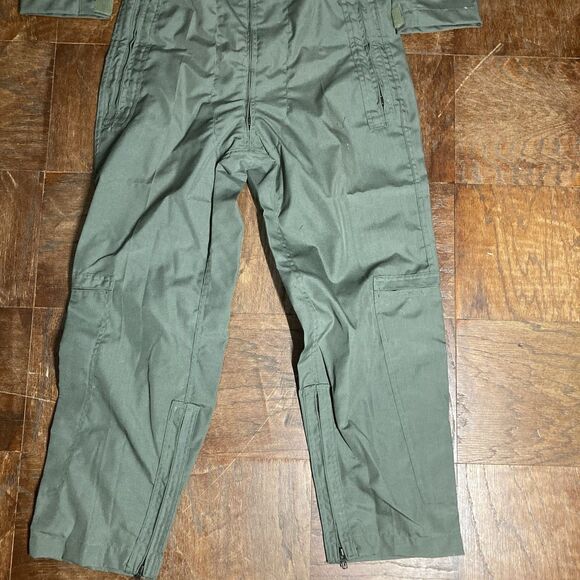 *Recalled* US Navy Issued Fire Resistant Coveralls Flight Suit Sage Green 38S - Picture 4 of 15